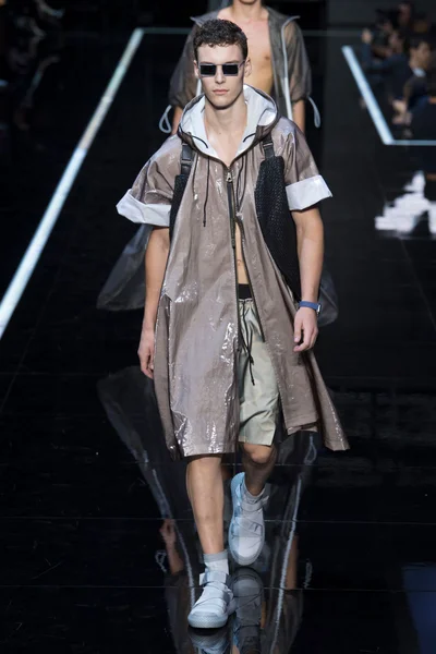 Look 2